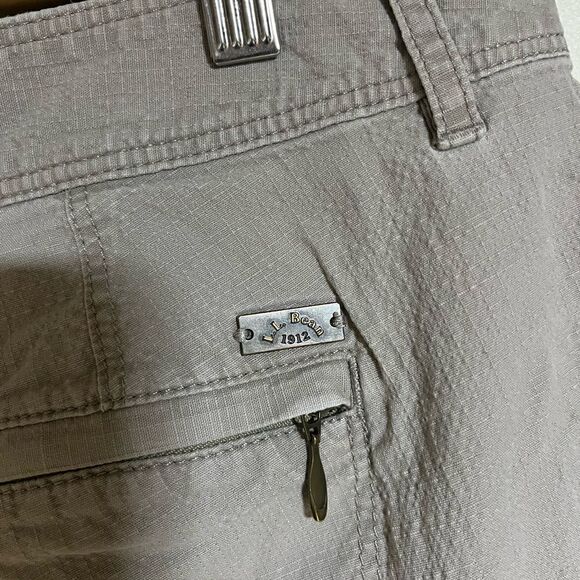 LL Bean Women’s Outdoor Hiking Shorts Size 14 - Picture 6 of 6